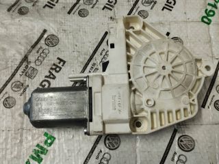 bontott AUDI A5 Jobb hátsó Ablakemelő Motor