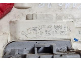 bontott AUDI A5 Jobb hátsó Ajtózár