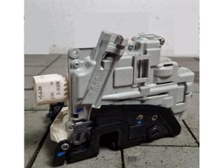 bontott AUDI A5 Jobb hátsó Ajtózár