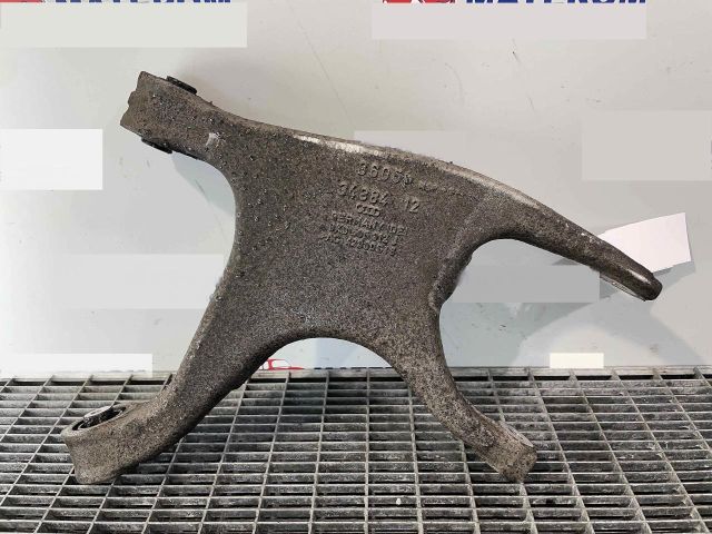 bontott AUDI A5 Jobb hátsó Alsó Lengőkar