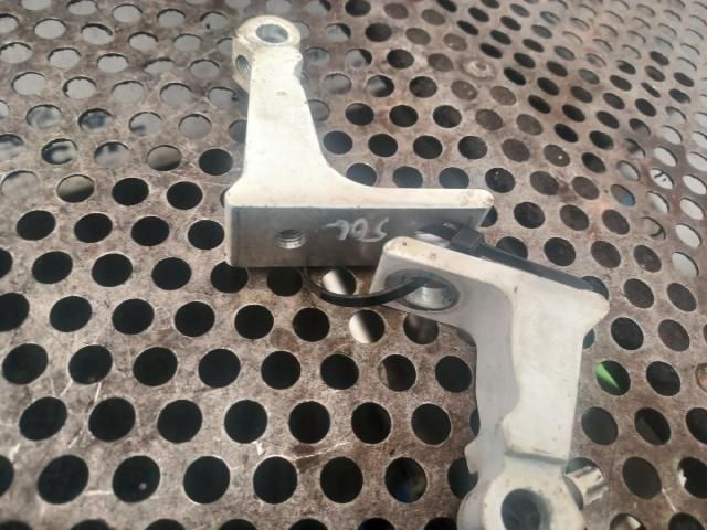 bontott AUDI A5 Jobb hátsó Felső Zsanér