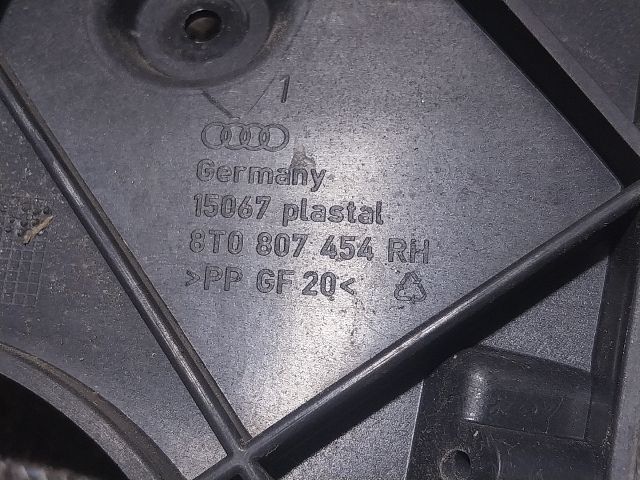 bontott AUDI A5 Jobb hátsó Oldal Lökhárító Tartó (Műanyag)