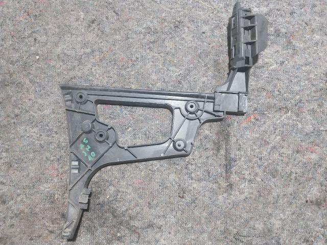 bontott AUDI A5 Jobb hátsó Oldal Lökhárító Tartó (Műanyag)