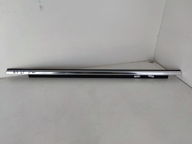 bontott AUDI A5 Jobb hátsó Vízlehúzó Gumicsík