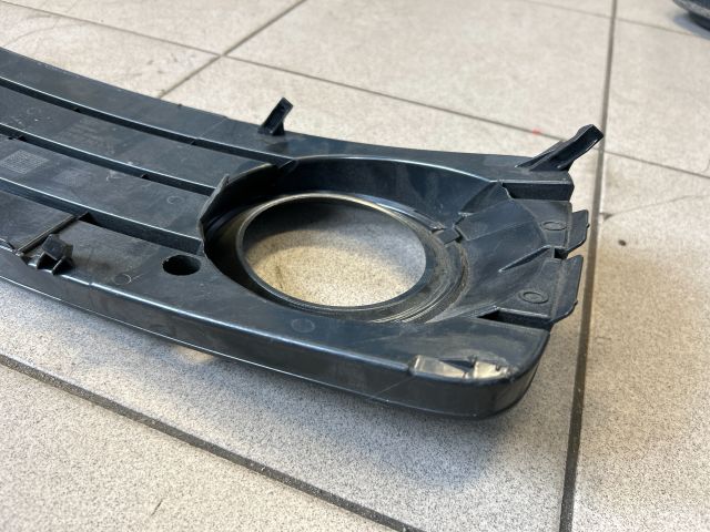 bontott AUDI A5 Jobb Ködlámpa Rács