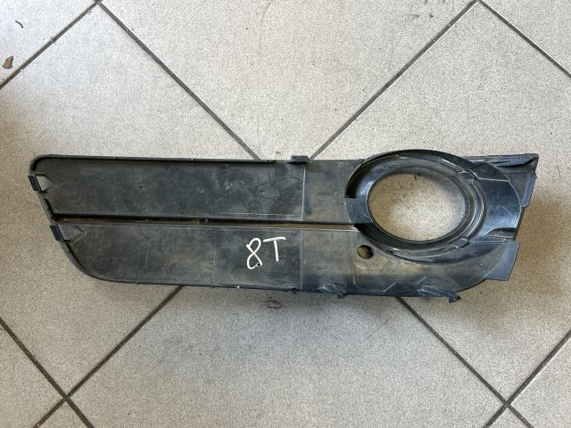bontott AUDI A5 Jobb Ködlámpa Rács