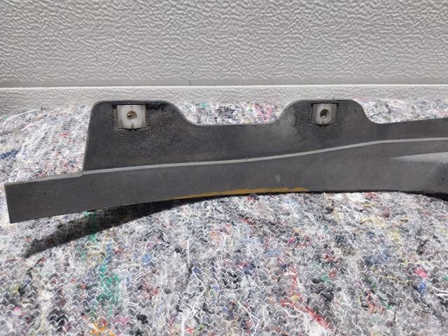 bontott AUDI A5 Jobb Küszöb Légterelő