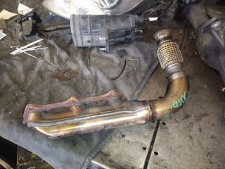 bontott AUDI A5 Jobb Leömlő (V-Motor/Boxer)