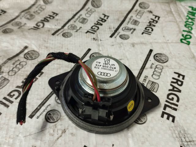 bontott AUDI A5 Jobb Műszerfal Hangszóró