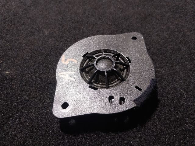 bontott AUDI A5 Jobb Műszerfal Hangszóró