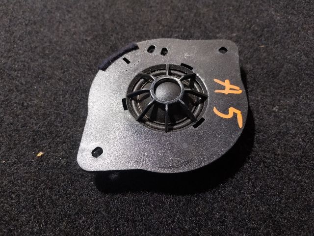 bontott AUDI A5 Jobb Műszerfal Hangszóró