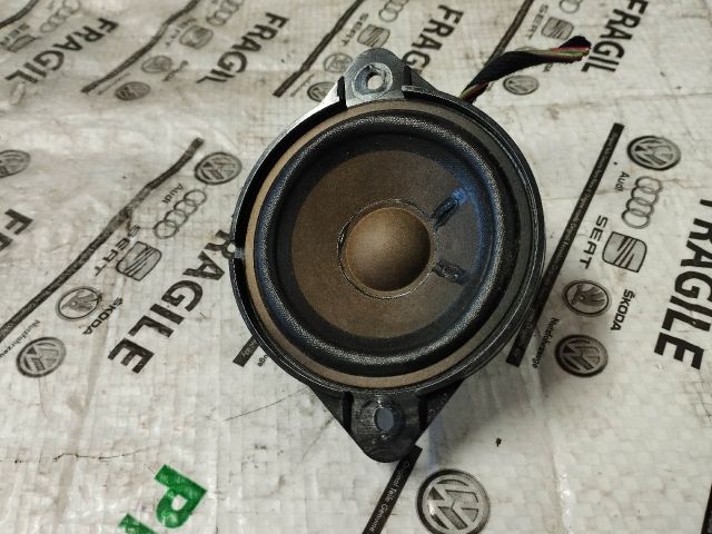 bontott AUDI A5 Jobb Műszerfal Hangszóró