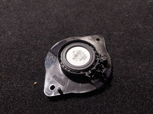 bontott AUDI A5 Jobb Műszerfal Hangszóró