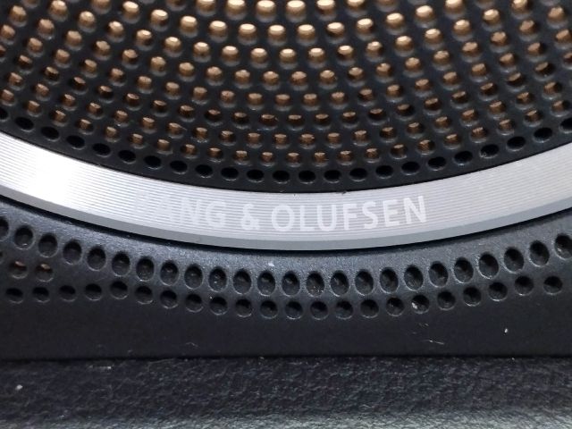 bontott AUDI A5 Jobb Oldalkárpit (2-3 ajtóshoz hátra)