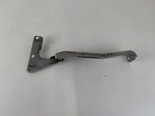 bontott AUDI A5 Jobb Sárvédő Oldaltartó