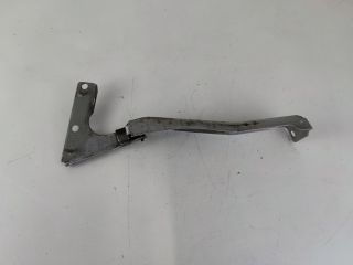 bontott AUDI A5 Jobb Sárvédő Oldaltartó