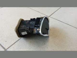 bontott AUDI A5 Jobb Szellőző