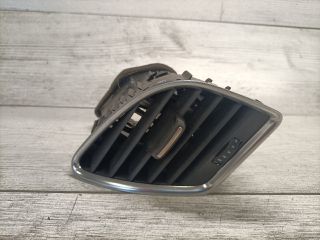 bontott AUDI A5 Jobb Szellőző