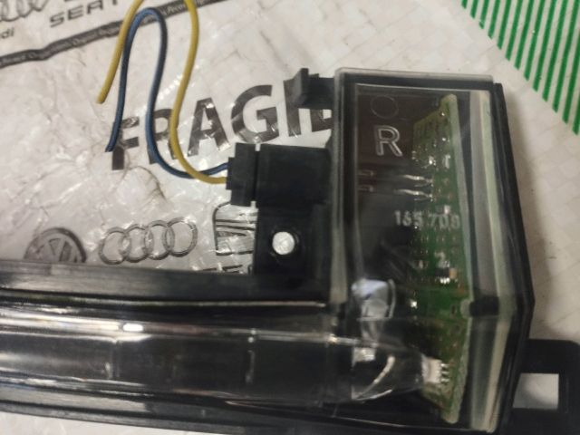 bontott AUDI A5 Jobb Visszapillantó Tükör Irányjelző