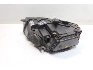 bontott AUDI A5 Jobb Xenon Fényszóró