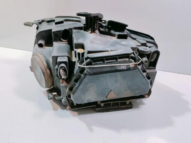 bontott AUDI A5 Jobb Xenon Fényszóró