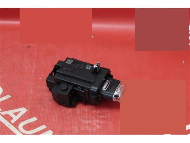 bontott AUDI A5 Kártyaolvasó