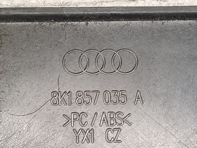 bontott AUDI A5 Kesztyűtartó