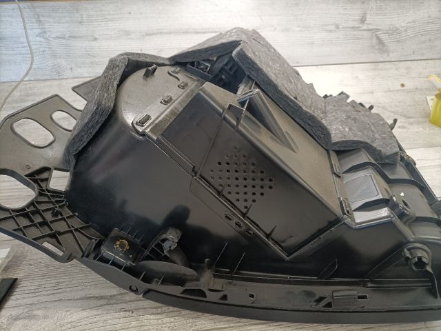 bontott AUDI A5 Kesztyűtartó