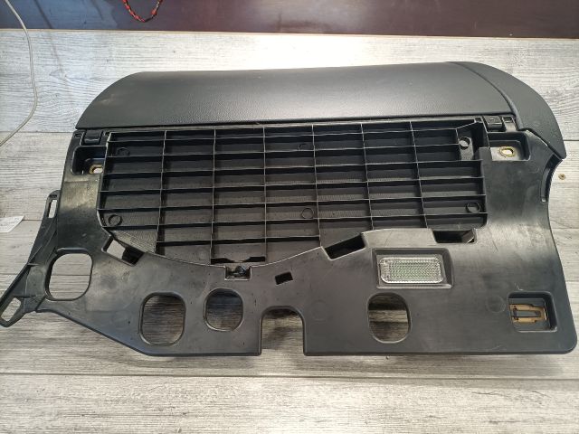 bontott AUDI A5 Kesztyűtartó