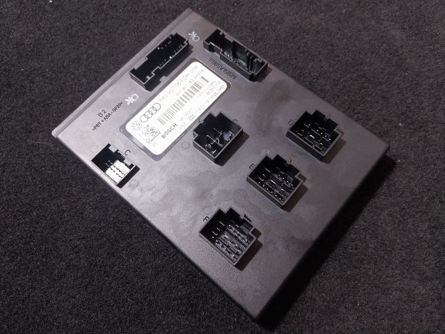 bontott AUDI A5 Komfort Elektronika