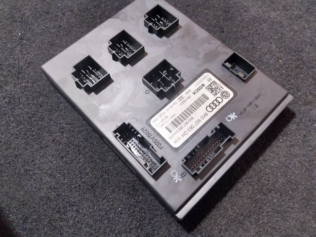 bontott AUDI A5 Komfort Elektronika