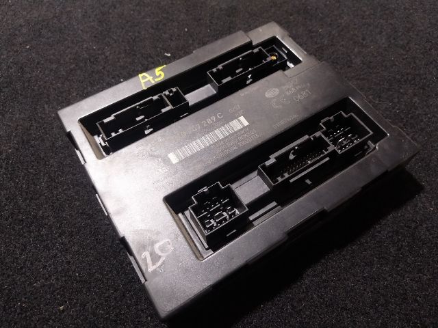 bontott AUDI A5 Komfort Elektronika