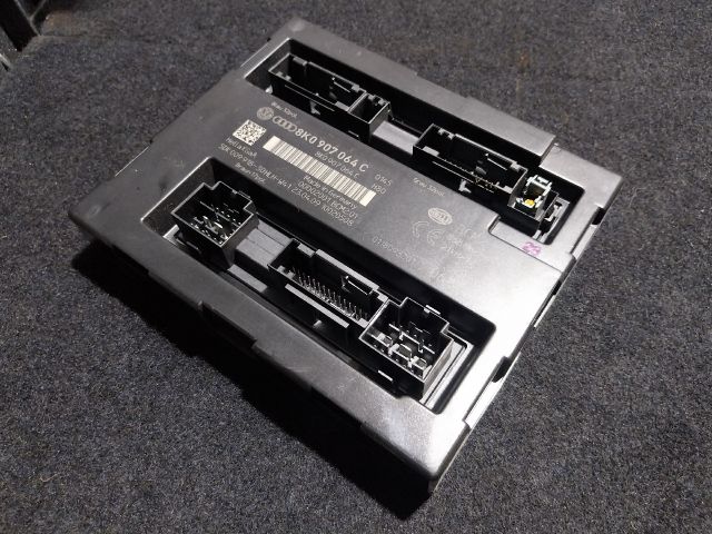 bontott AUDI A5 Komfort Elektronika