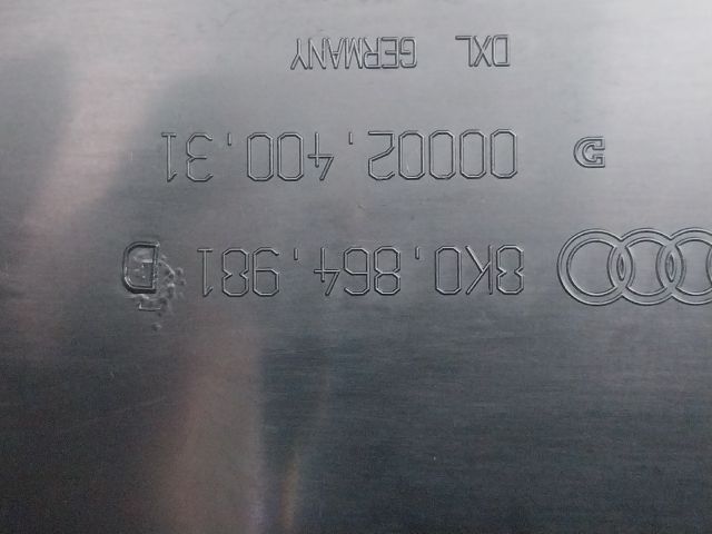 bontott AUDI A5 Könyöklő