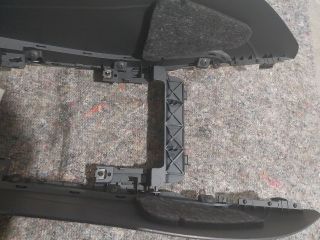 bontott AUDI A5 Könyöklő