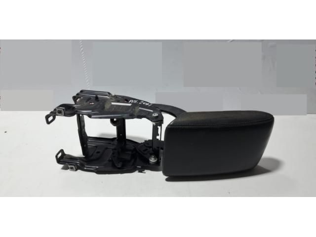 bontott AUDI A5 Könyöklő