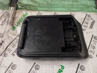 bontott AUDI A5 Könyöklő