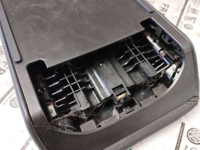 bontott AUDI A5 Könyöklő