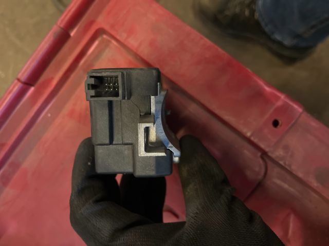 bontott AUDI A5 Kormányzár (Elektromos)