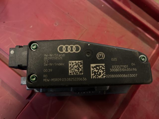 bontott AUDI A5 Kormányzár (Elektromos)