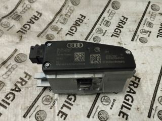 bontott AUDI A5 Kormányzár (Elektromos)