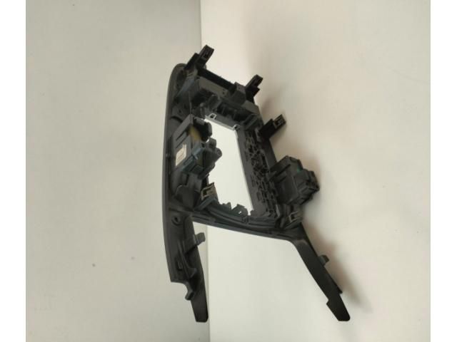 bontott AUDI A5 Középkonzol Keret