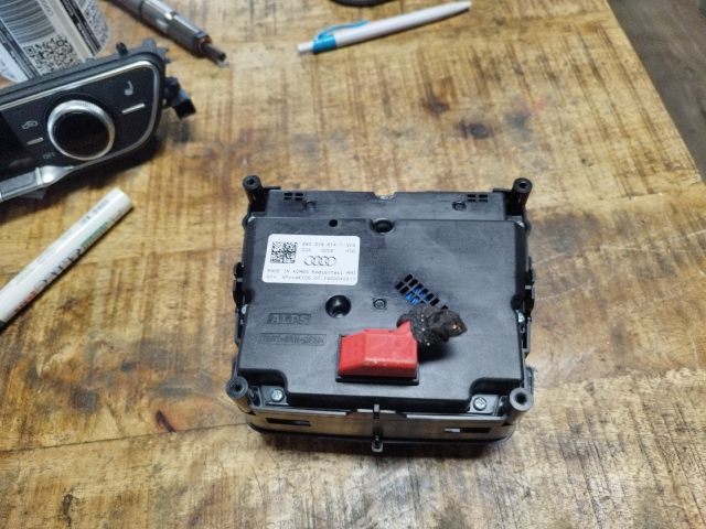 bontott AUDI A5 Középkonzol Vezérlő Panel