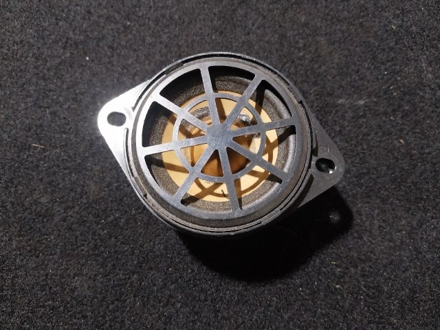 bontott AUDI A5 Középső Műszerfal Hangszóró