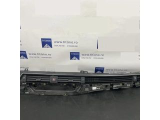 bontott AUDI A5 Középső Szellőző