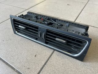 bontott AUDI A5 Középső Szellőző