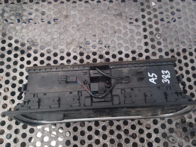 bontott AUDI A5 Középső Szellőző