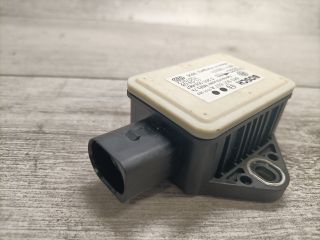 bontott AUDI A5 Központi Ütközés Érzékelő