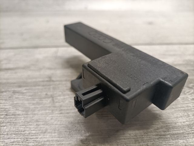 bontott AUDI A5 Központizár Antenna