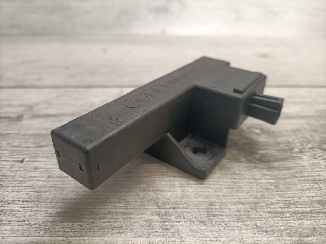 bontott AUDI A5 Központizár Antenna